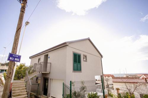 Apartments With A Parking Space Sumpetar (omis) - 14941