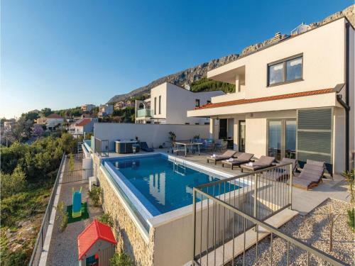 Four-bedroom Holiday Home In Krilo Jesenice