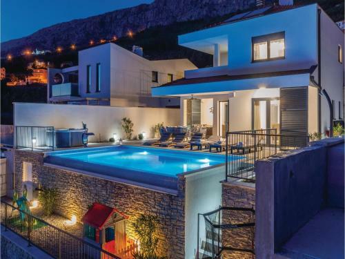 Four-bedroom Holiday Home In Krilo Jesenice