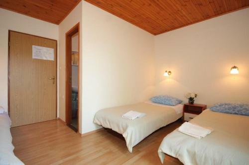 Hostal Triple Room Veli Brgud 7840b