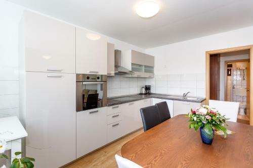 Apartmani Mihaela II