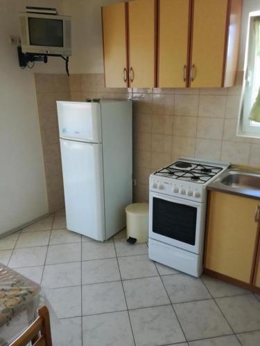 Apartments Kampor (4235)