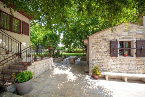 Apartments Mirjana 1655