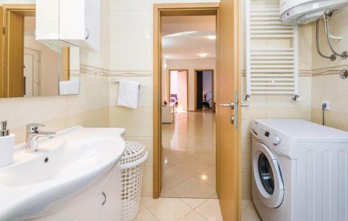 Apartments With A Parking Space Kastav (opatija) - 13457