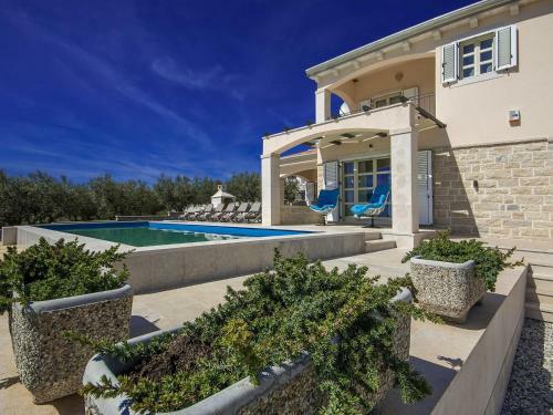 Villa Blanca