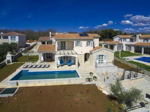 Villa Blanca