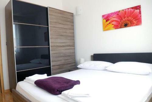 Apartment Klenovica 15987b