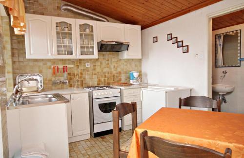 Apartamentos Studio Klenovica 5557a