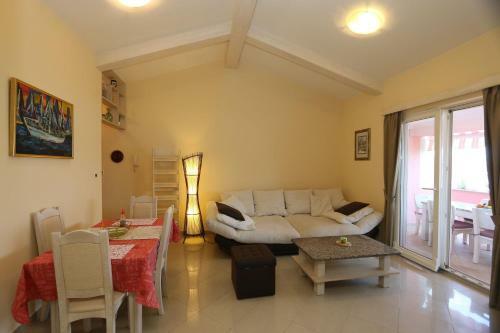 Apartment Klimno View Point