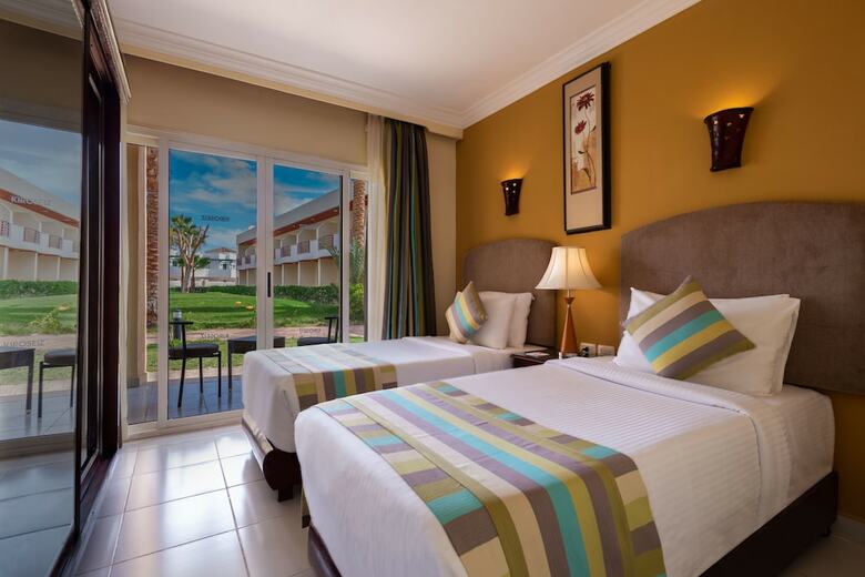 Hotel Xperience Kiroseiz Parkland