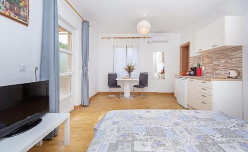 Apartments Elica