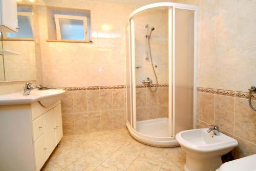 Apartment Uvala Vrbovica 9225a