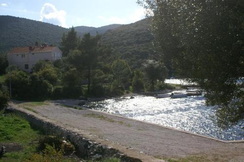 Apartment Vrbovica 4452d