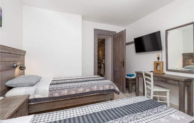 Two-bedroom Holiday Home In Kornic