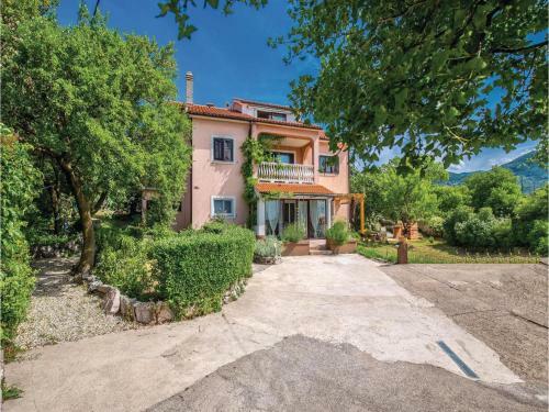 Studio Apartment In Krasica