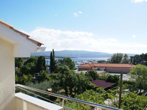Two-bedroom Apartment In Krk/insel Krk 14383