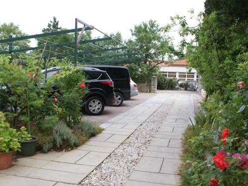 Two-bedroom Apartment In Krk/insel Krk 14383