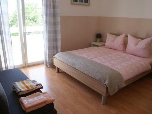 Two-bedroom Apartment In Krk/insel Krk 12744