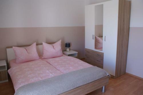 Two-bedroom Apartment In Krk/insel Krk 12744