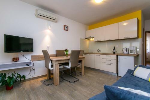 Apartment Snjezana