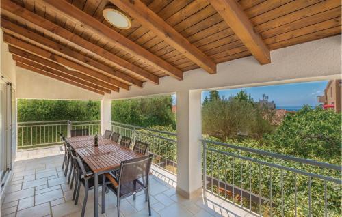 Three-bedroom Holiday Home In Krk