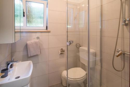 Apartments With A Parking Space Krk - 5423