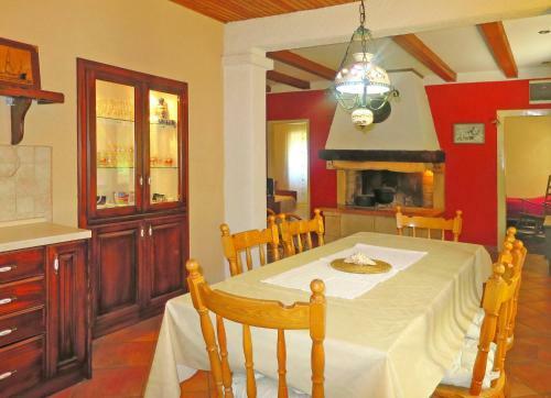 Holiday Home Nino (lbn305)