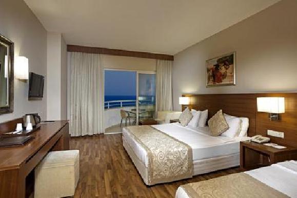 Hotel Roma Beach Resort And Spa