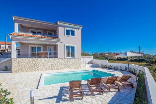 Villa Holiday House Linardici