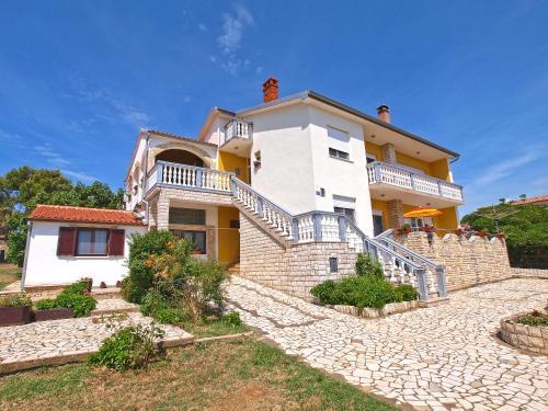 Apartments Marle 906