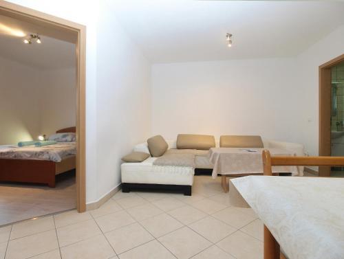 Apartments Milovan 1774