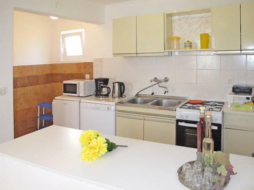 Holiday Home Franko (mdn182)