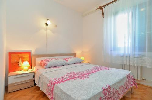 Apartments Gracijano 1724