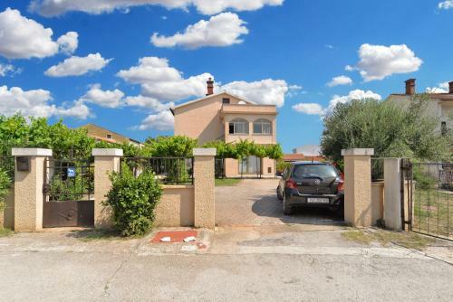 Apartments Gracijano 1724