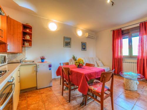 Apartments Maja 1242