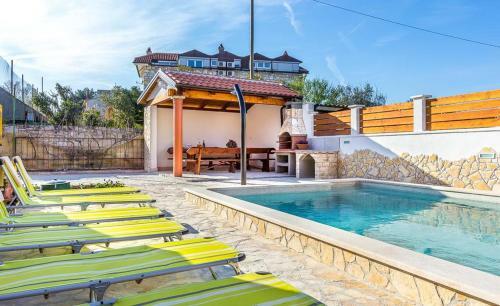 Apartments Vesna 1236