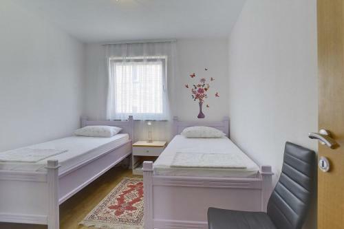 Apartment Cikor