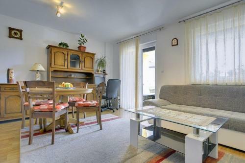 Apartment Cikor