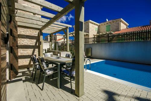 Stone Villa Zegna