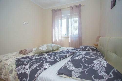 Villa Agri With Large Garden And Pool Near Pula