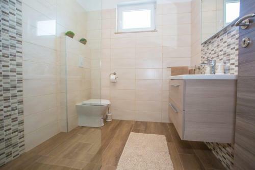 Villa Agri With Large Garden And Pool Near Pula