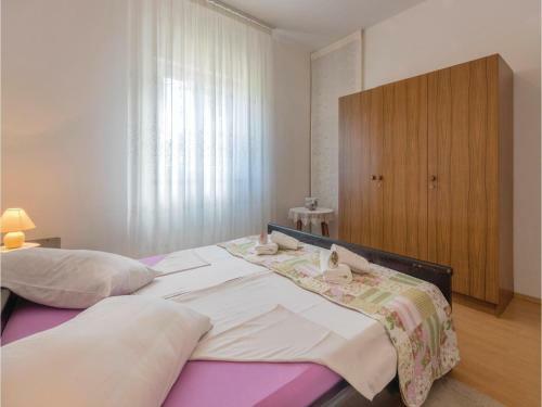 Two-bedroom Apartment In Barban