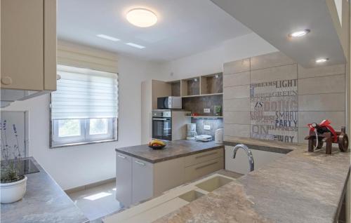 Two-bedroom Apartment In Barban