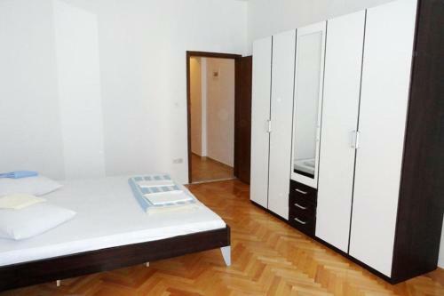 Apartment Lokva Rogoznica 2973c