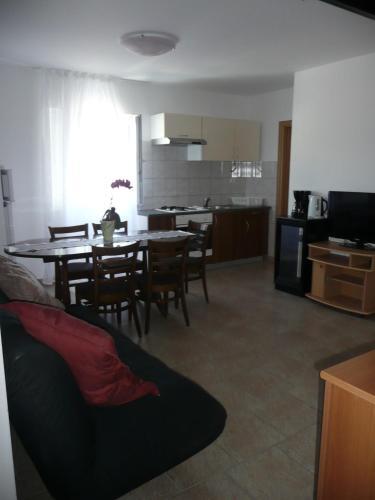 One-bedroom Apartment In Lopar II