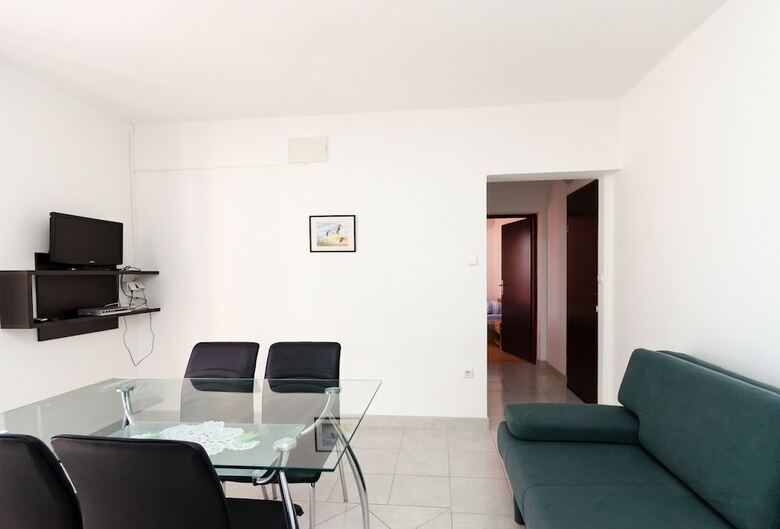 Apartments Dragan