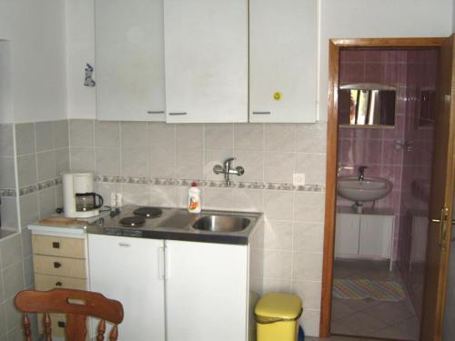 Apartments With A Parking Space Lopar (rab) - 12327