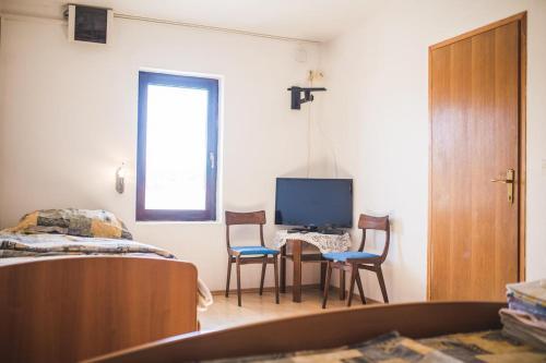 Apartments With A Parking Space Lopar (rab) - 12327