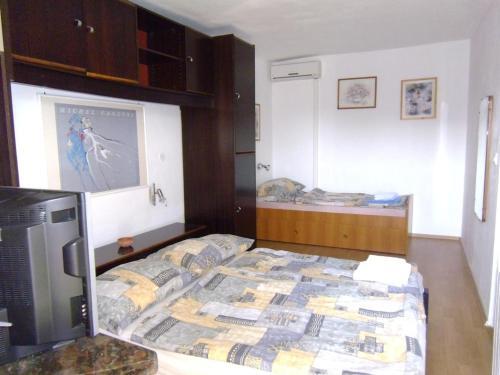 Apartments With A Parking Space Lopar (rab) - 12327