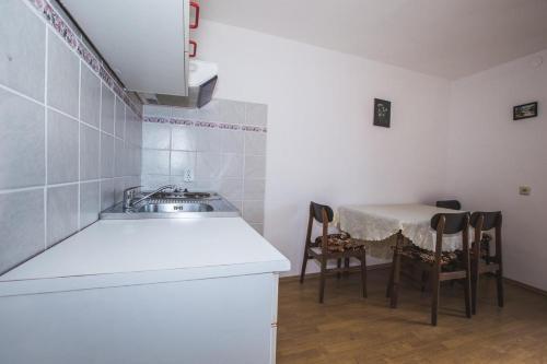 Apartments With A Parking Space Lopar (rab) - 12327